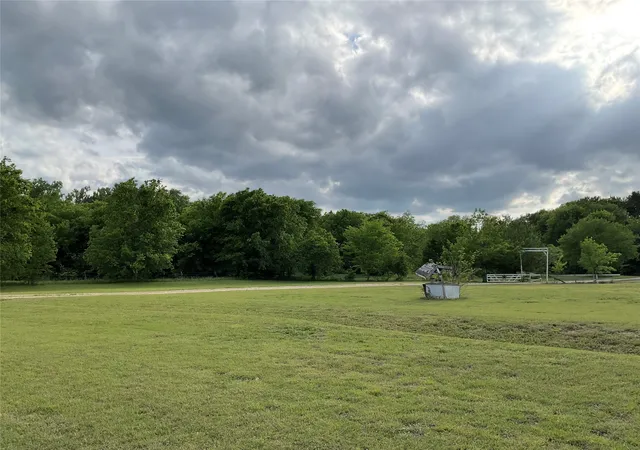 Photo 4 of Manufactured home for sale at 9994 Twin Creeks Cir, Anna, TX 75409 | MLS# 21264377 | Listing updated on 2026-07-20