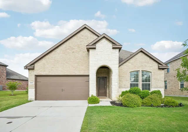 Homes for sale in Little Elm, TX | 2805 Brazos Dr, Little Elm, TX 75068 | MLS# 21268340