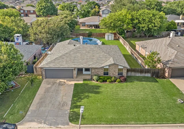 3rd image of 4924 Cedar Springs Dr, Fort Worth, TX 76179 | MLS# 21268174