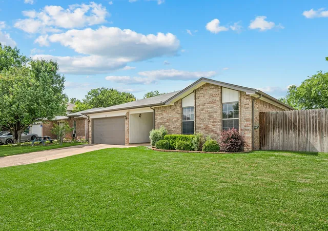 4th image of 4924 Cedar Springs Dr, Fort Worth, TX 76179 | MLS# 21268174
