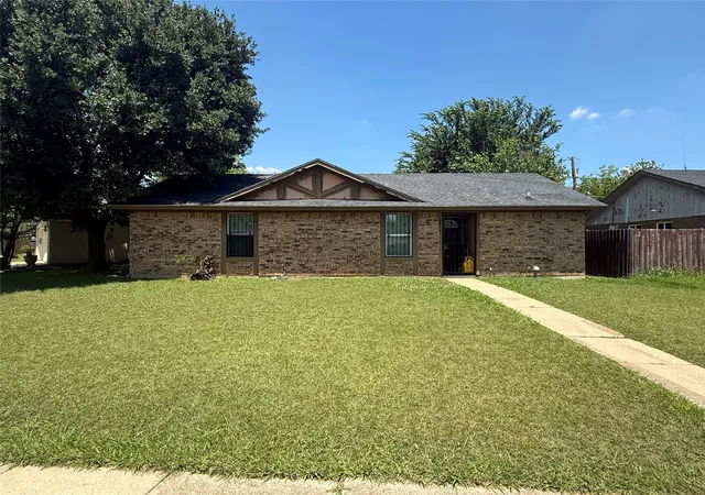 Photo 1 of Sale Pending at 10611 Tandem Trl, Dallas, TX 75217 | MLS# 21268952 | Listing updated on 2026-07-22