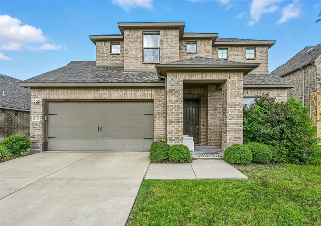 Photo 3 of Single family home for sale at 1160 Red Hawk Ln, Forney, TX 75126 | MLS# 21267162 | Listing updated on 2026-09-25