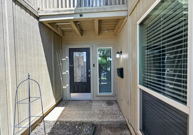 Photo 2 of Townhouse for sale at 3006 Wayside Dr, Bedford, TX 76021 | MLS# 21268824 | Listing updated on 2026-08-28