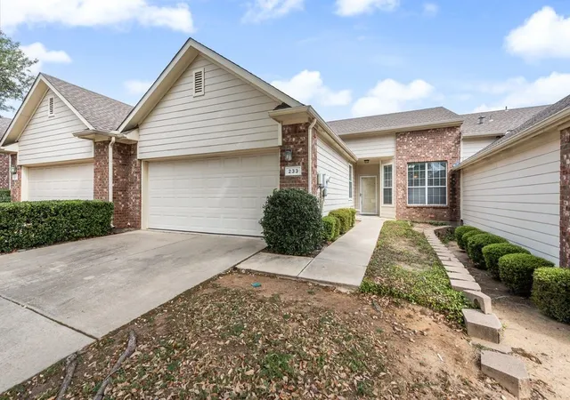 5th image of 233 Heritage Hill Dr, Lewisville, TX 75067 | MLS# 21268864