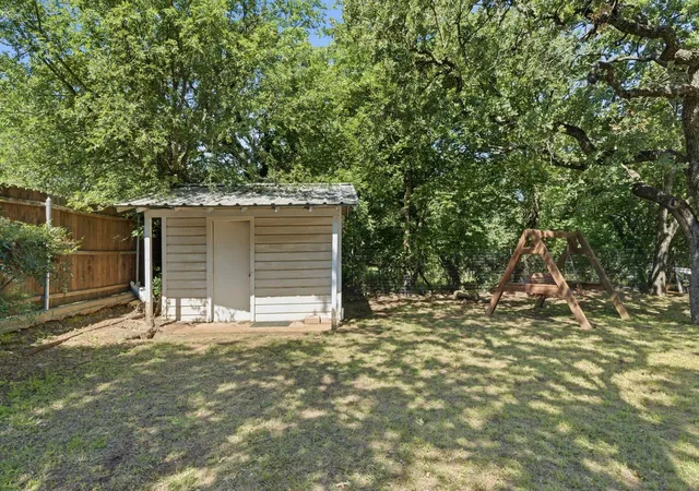 Homes for sale in Mineral Wells, TX | 1001 Nw 11th St, Mineral Wells, TX 76067 | MLS# 21268635