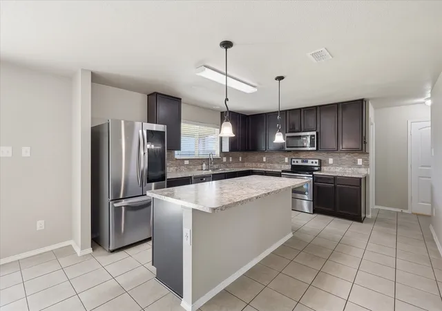 5th image of 7708 Boat Wind Rd, Fort Worth, TX 76179 | MLS# 21265498