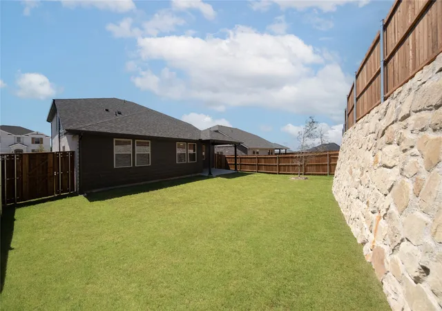 Photo 2 of Single family home for sale at 3052 Hollybrook Ln, Anna, TX 75409 | MLS# 21269139 | Listing updated on 2026-09-23