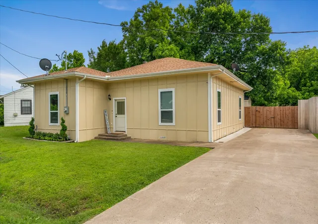 Homes for sale in Caddo Mills, TX | 2206 Drake St, Caddo Mills, TX 75135 | MLS# 21267661