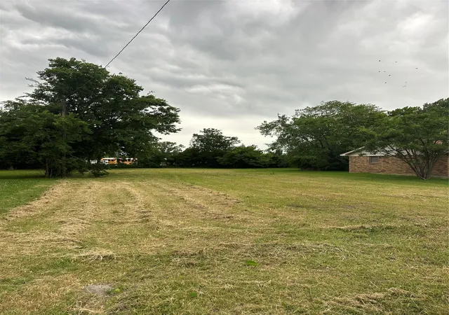 Photo 2 of Land for sale at 316 E Davis St, Howe, TX 75459 | MLS# 21269162 | Listing updated on 2026-09-07