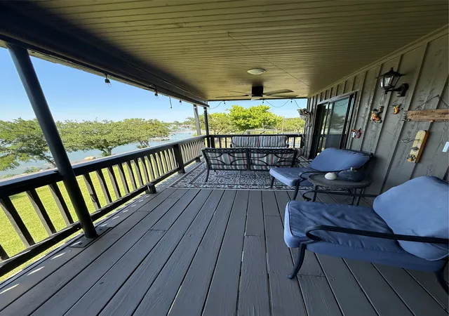 Homes for sale in Graford, TX | 1655 Cedar Crest Loop, Graford, TX 76449 | Houzeo