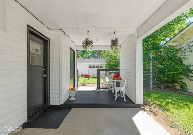 Photo 3 of Single family home for sale at 541 Sally Ann Dr, Shreveport, LA 71106 | MLS# 21265516 | Listing updated on 2026-07-28