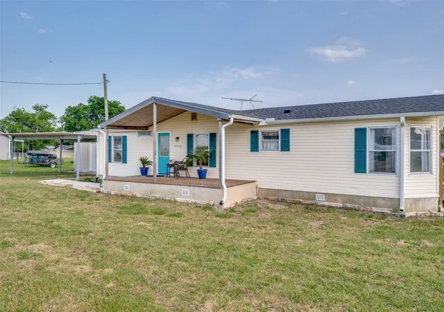 Homes for sale in Southmayd, TX | 4524 Elementary Dr, Southmayd, TX 76268 | MLS# 21250957