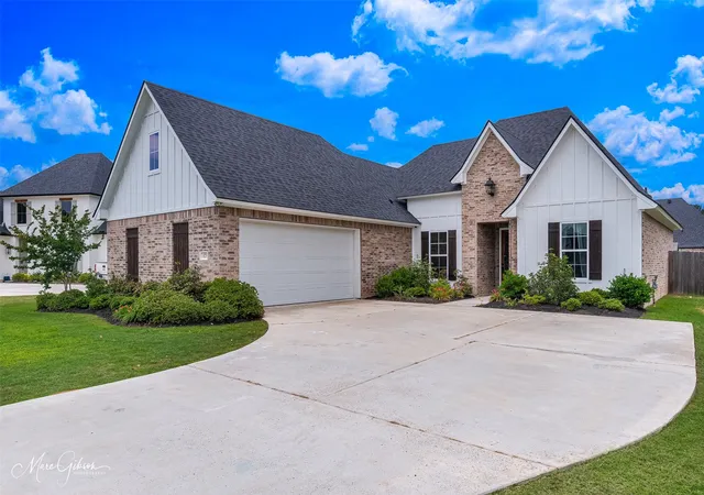 Homes for sale in Haughton, LA | 12 Forsythe Blvd, Haughton, LA 71037 | MLS# 21269279