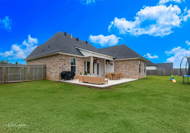 Homes for sale in Haughton, LA | 12 Forsythe Blvd, Haughton, LA 71037 | MLS# 21269279