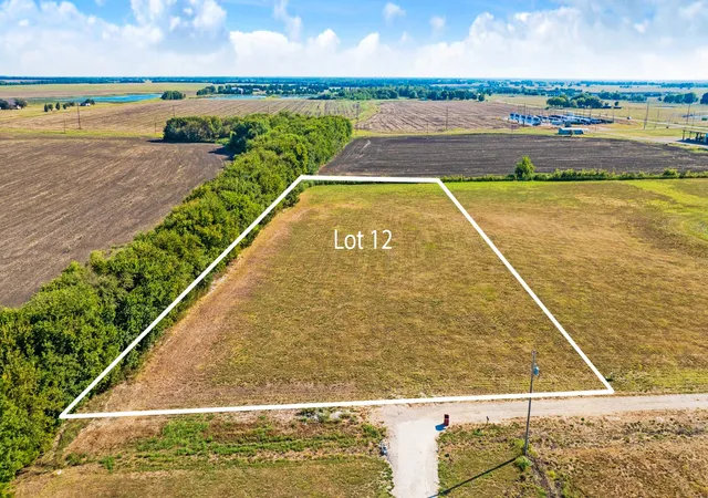 Photo 2 of Land for sale at 166 Private Rd 14025, Blossom, TX 75416 | MLS# 21269396 | Listing updated on 2026-09-22