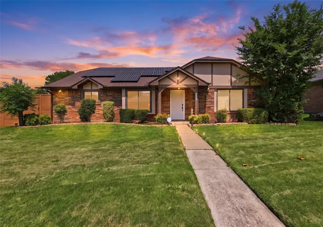 2nd image of 933 Purcell Dr, Plano, TX 75025 | MLS# 21269406