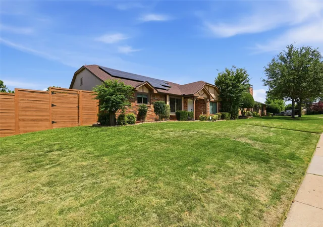 3rd image of 933 Purcell Dr, Plano, TX 75025 | MLS# 21269406