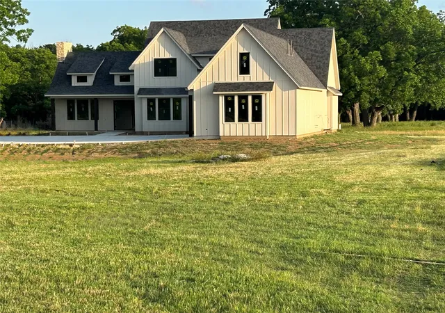 Photo 1 of Single family home for sale at 2191 Business Hwy 377, Whitesboro, TX 76273 | MLS# 21267277 | Listing updated on 2026-08-25