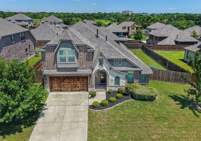 Homes for sale in De Soto, TX | 933 Vista Ln, De Soto, TX 75115 | MLS# 21269445