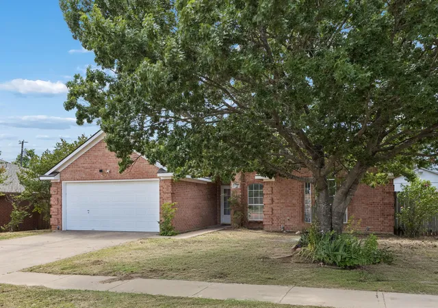 Homes for sale in Midlothian, TX | 1031 Park Pl Blvd, Midlothian, TX 76065 | MLS# 21269359