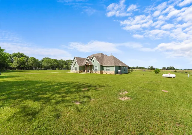 Photo 3 of Single family home for sale at 17034 Cr-4064, Kemp, TX 75143 | MLS# 21269506 | Listing updated on 2026-09-05