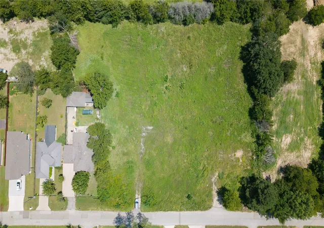 Photo 2 of Land for sale at 1408 Prater St, Dallas, TX 75217 | MLS# 21268986 | Listing updated on 2026-08-19