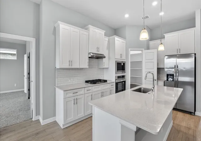 2nd image of 3285 Grayton St, Grand Prairie, TX 76065 | MLS# 21267990