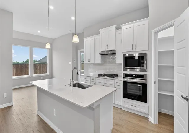 Photo 3 of Sale Pending at 3285 Grayton St, Grand Prairie, TX 76065 | MLS# 21267990 | Listing updated on 2026-08-04