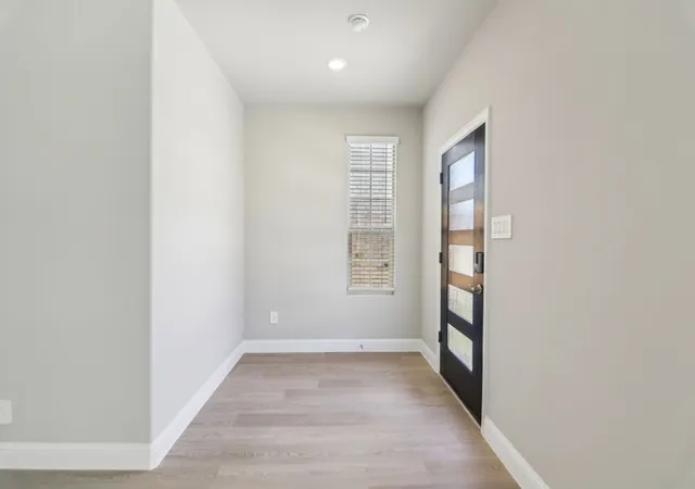 Photo 3 of Single family home for sale at 2725 Kobuk Dr, Denton, TX 76210 | MLS# 21268836 | Listing updated on 2026-09-23