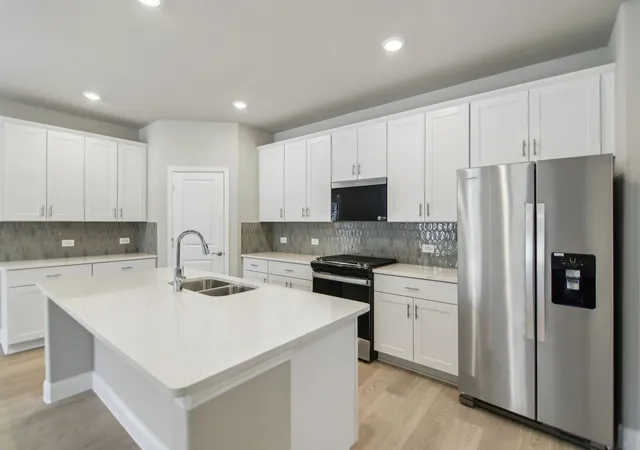 Photo 4 of Single family home for sale at 2725 Kobuk Dr, Denton, TX 76210 | MLS# 21268836 | Listing updated on 2026-09-23