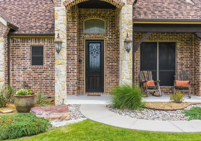 Photo 3 of Single family home for sale at 3031 Hillview Dr, Royse City, TX 75189 | MLS# 21257192 | Listing updated on 2026-07-20