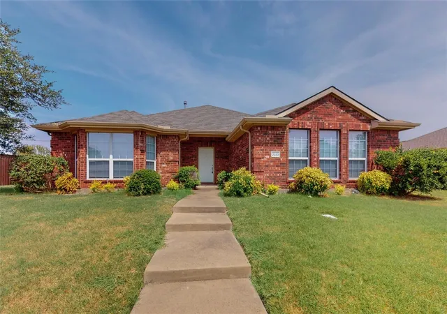 Homes for sale in Rockwall, TX | 2030 New Holland Dr, Rockwall, TX 75032 | MLS# 21269714