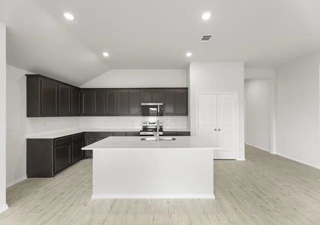 Photo 2 of Single family home for sale at 8108 Kingfisher Rd, Aubrey, TX 76227 | MLS# 21269718 | Listing updated on 2026-10-08