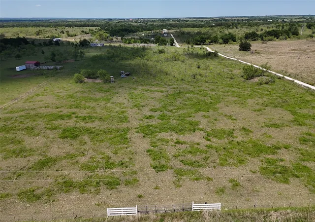 Homes for sale in Hubbard, TX | 582 Hcr 3320, Hubbard, TX 76648 | MLS# 21267370