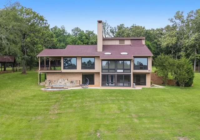 Photo 2 of Single family home for sale at 13610 Cr 283 N, Whitehouse, TX 75791 | MLS# 21269765 | Listing updated on 2026-09-25