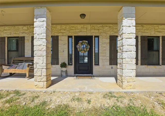 Photo 2 of Single family home for sale at 150 Summer Stone Ct, Weatherford, TX 76087 | MLS# 21269659 | Listing updated on 2026-10-05