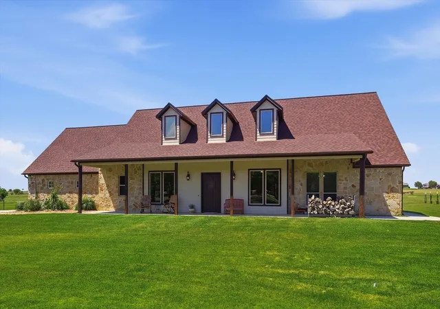 Photo 1 of Single family home for sale at 4920 Peden Rd, Fort Worth, TX 76179 | MLS# 21269803 | Listing updated on 2026-09-30