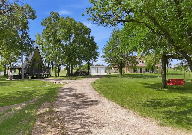 Photo 3 of Single family home for sale at 4920 Peden Rd, Fort Worth, TX 76179 | MLS# 21269803 | Listing updated on 2026-09-30