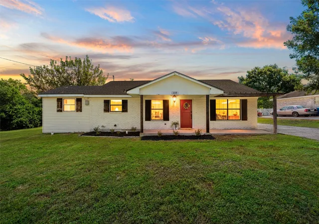 Homes for sale in Hewitt, TX | 119 Castleman Cir, Hewitt, TX 76643 | MLS# 21266208