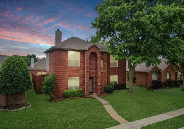 Photo 3 of Sale Pending at 11317 Canoe Rd, Frisco, TX 75035 | MLS# 21268889 | Listing updated on 2026-08-29