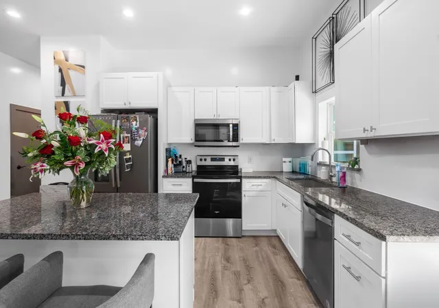 Photo 4 of Single family home for sale at 3904 Atlanta St, Dallas, TX 75215 | MLS# 21269859 | Listing updated on 2026-08-03