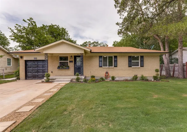 Homes for sale in Haltom City, TX | 5113 Nadine Dr, Haltom City, TX 76117 | MLS# 21269260