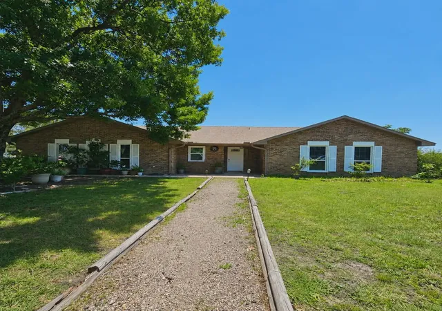 Photo 3 of Single family home for sale at 14752 Ranch Rd, Forney, TX 75126 | MLS# 21255021 | Listing updated on 2026-07-22
