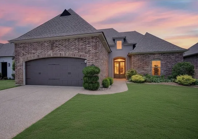 Homes for sale in Bossier City, LA | 430 Stacey Ln, Bossier City, LA 71111 | MLS# 21268754