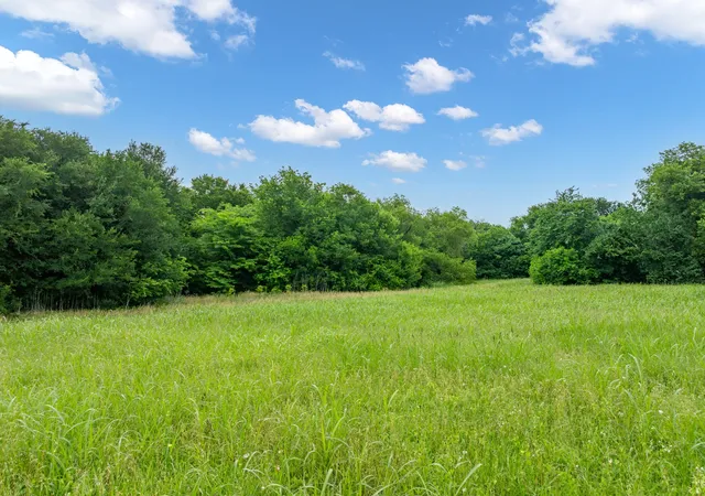 Photo 2 of Land for sale at Tbd S Davis St, Hillsboro, TX 76645 | MLS# 21263298 | Listing updated on 2026-07-25