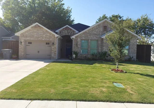 Photo 2 of Single family home for sale at 2655 Kathleen Ave, Dallas, TX 75216 | MLS# 21270042 | Listing updated on 2026-08-30