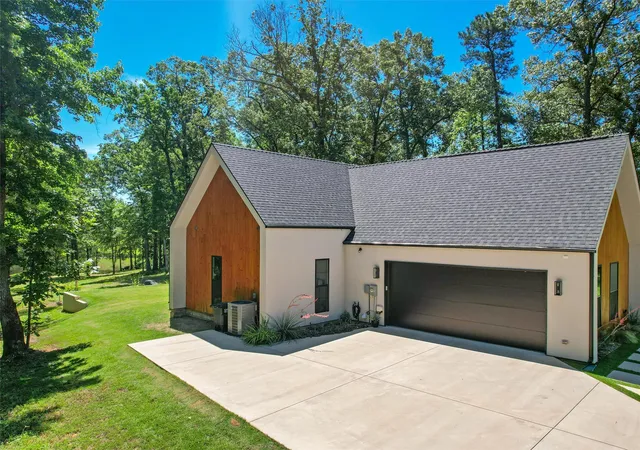 Homes for sale in Gilmer, TX | 800 John Dean Rd, Gilmer, TX 75644 | MLS# 21269668