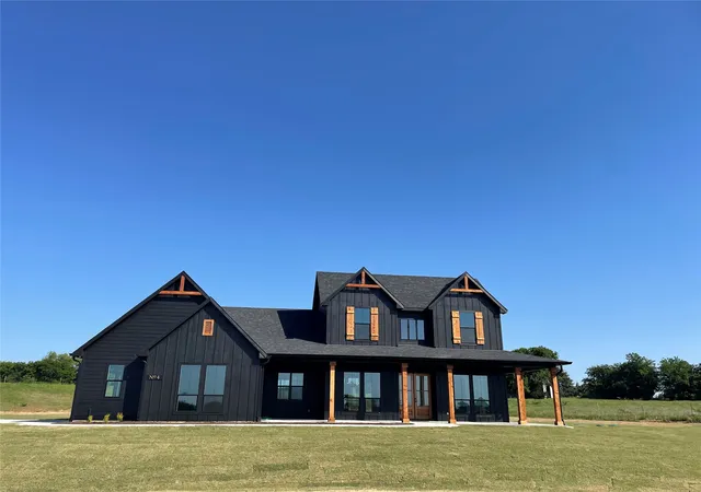 Photo 1 of Single family home for sale at 4 Dixie Estates Wy, Whitesboro, TX 76273 | MLS# 21270021 | Listing updated on 2026-08-23