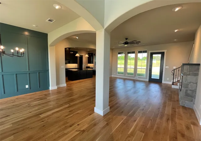 Photo 4 of Single family home for sale at 4 Dixie Estates Wy, Whitesboro, TX 76273 | MLS# 21270021 | Listing updated on 2026-09-27