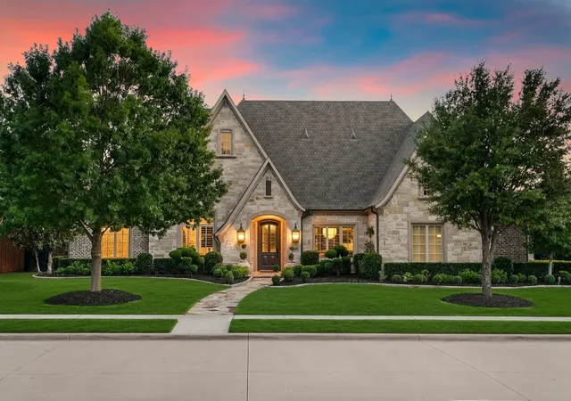 Photo 2 of Single family home for sale at 6404 Drawbridge Ln, Plano, TX 75024 | MLS# 21269063 | Listing updated on 2026-08-22